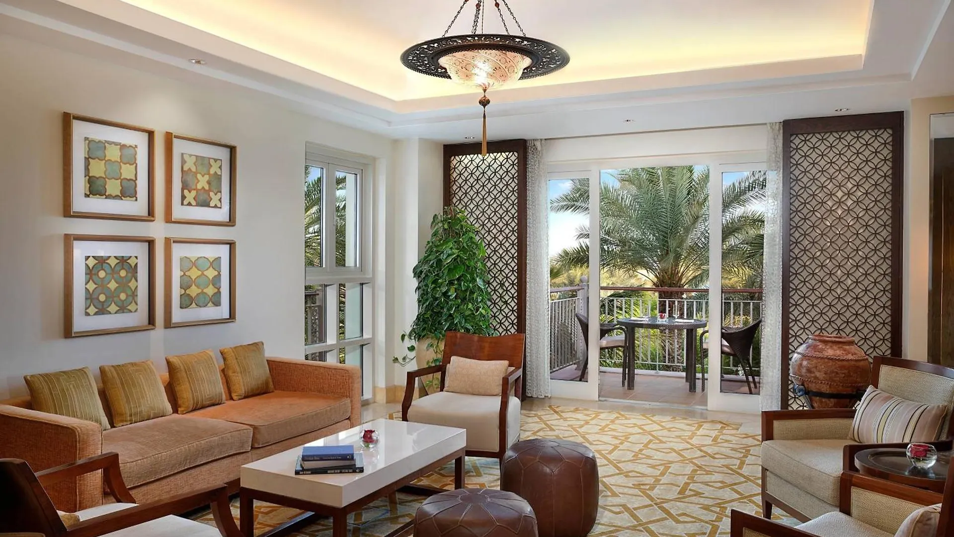 The Ritz-Carlton, Dubai Hotel Resort