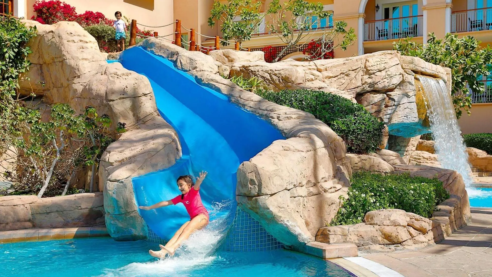 Resort The Ritz-Carlton, Dubai Hotel
