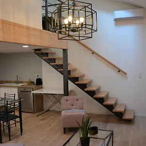 acacia-vienne-isere.hotels-rhonealpes.com/