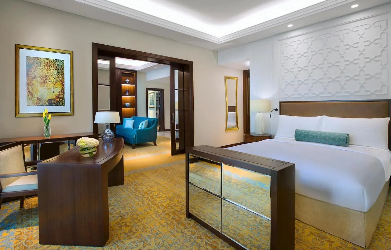 The Ritz-Carlton, Dubai Hotel 5*,