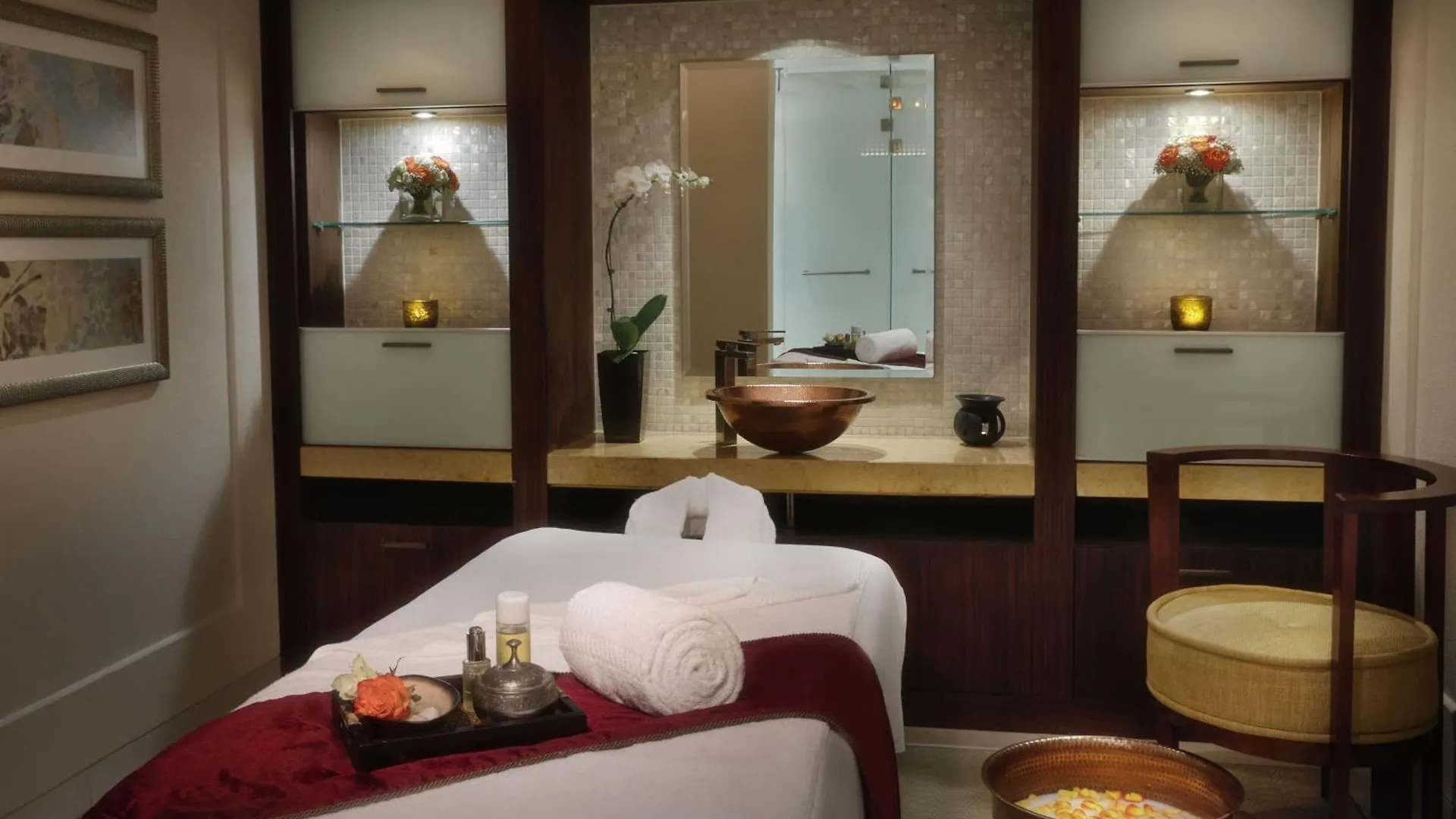 The Ritz-Carlton, Dubai Hotel Resort