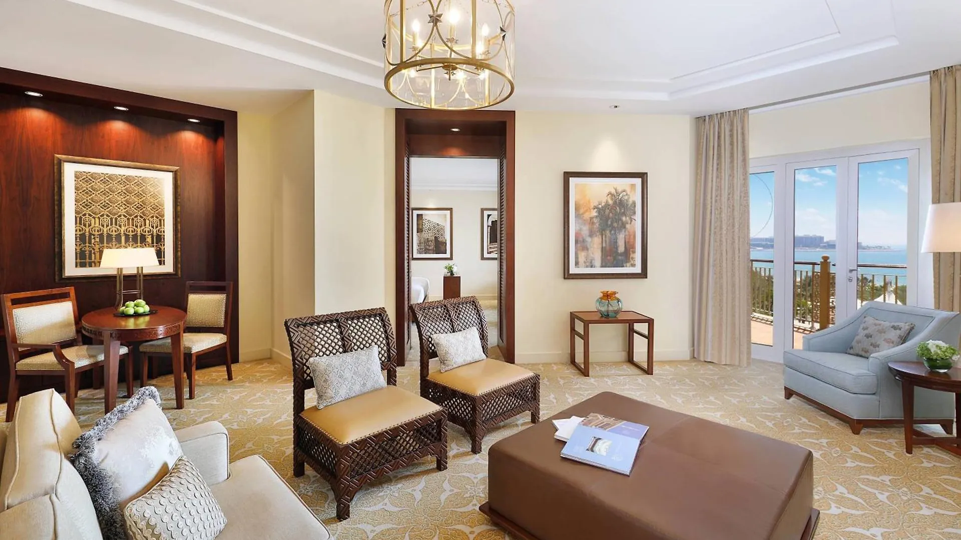 Resort The Ritz-Carlton, Dubai Hotel
