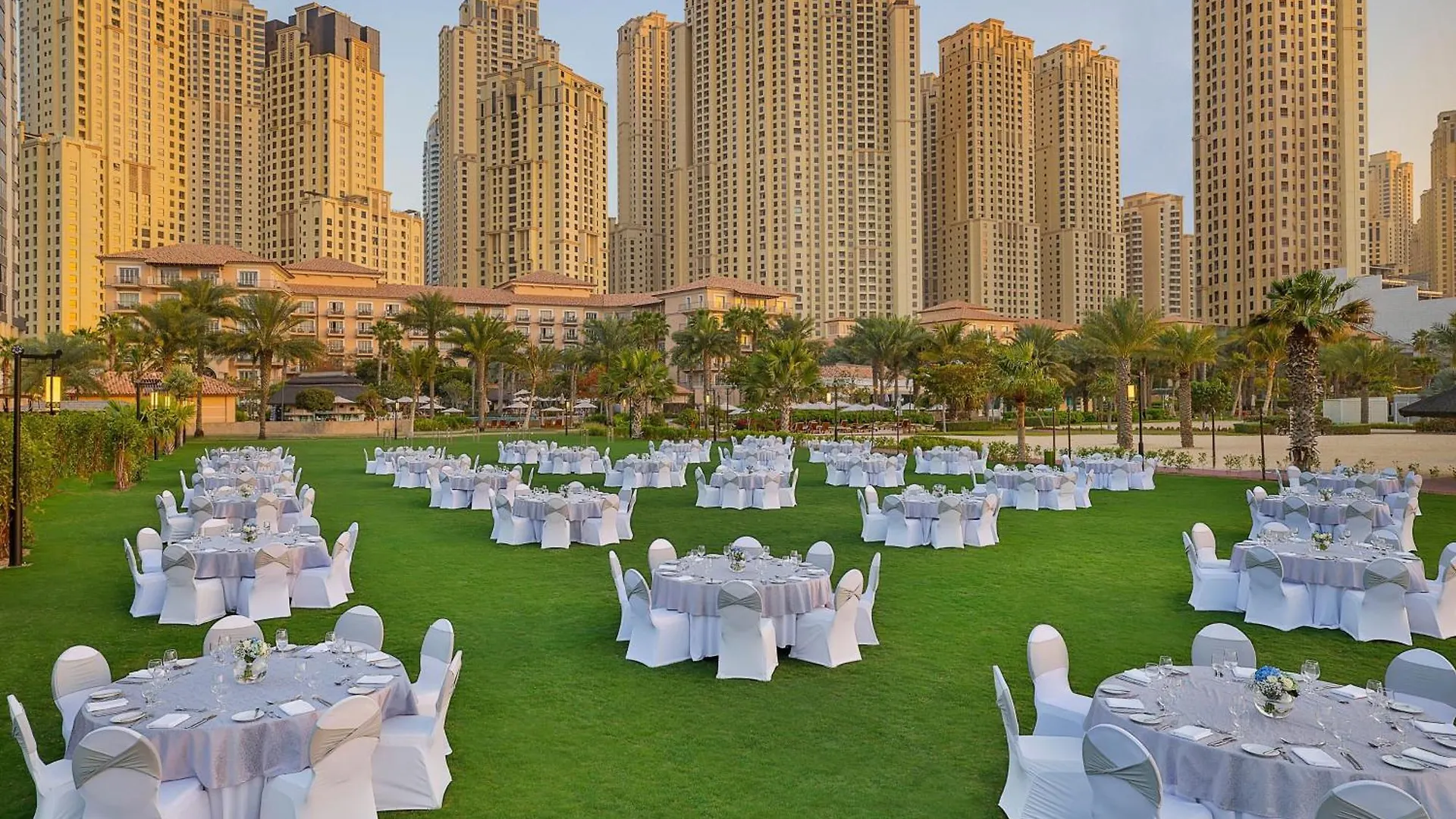 The Ritz-Carlton, Dubai Hotel Resort